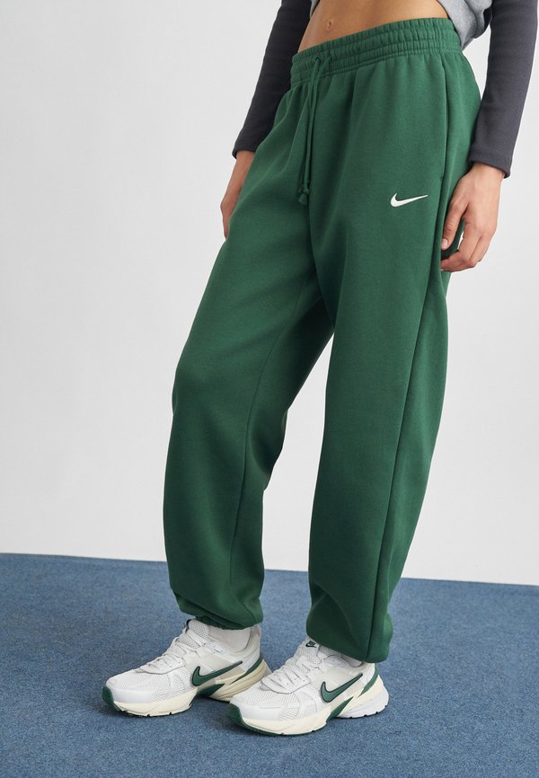 Nike Sportswear PANT  - Tracksuit bottoms - fir/sail