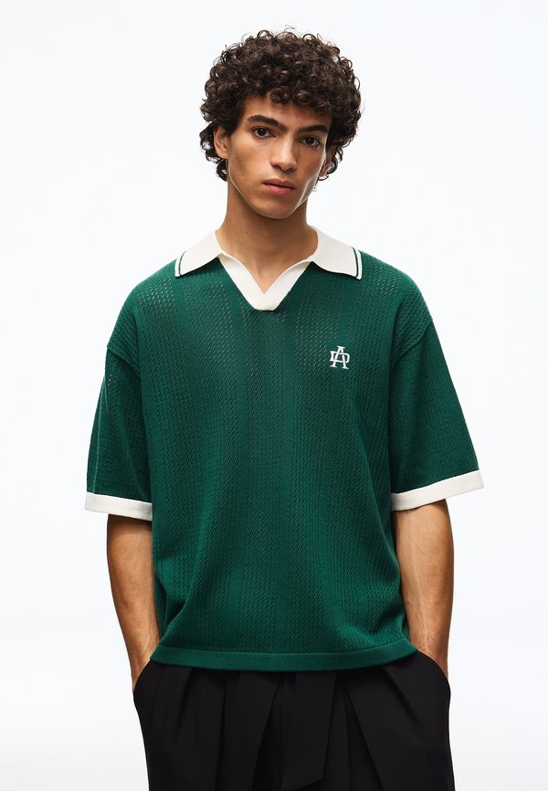 Bershka PREPPY - POLO- TSHIRT 01273715 - Polo shirt - dark green