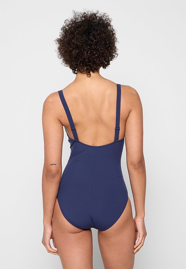 Speedo