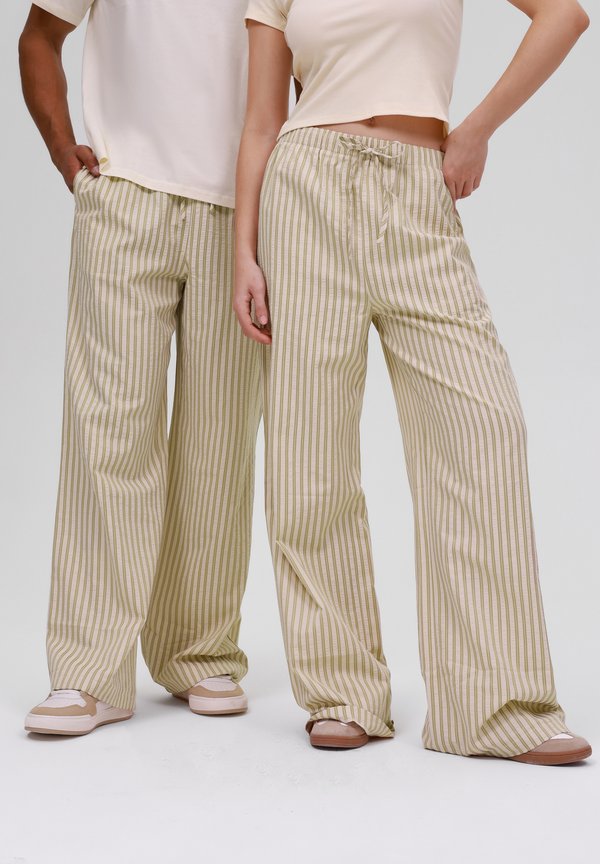 YOURTURN by Zalando UNISEX