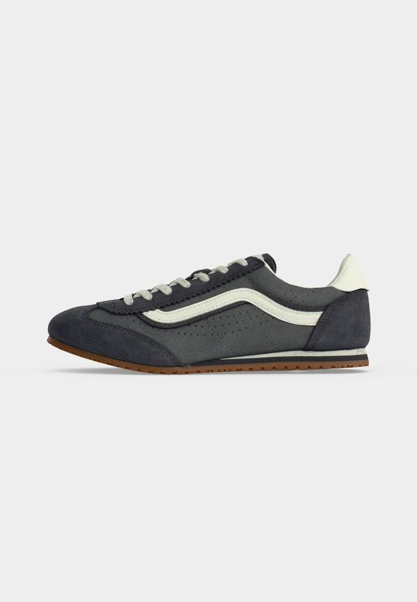Vans SUPER LOWPRO