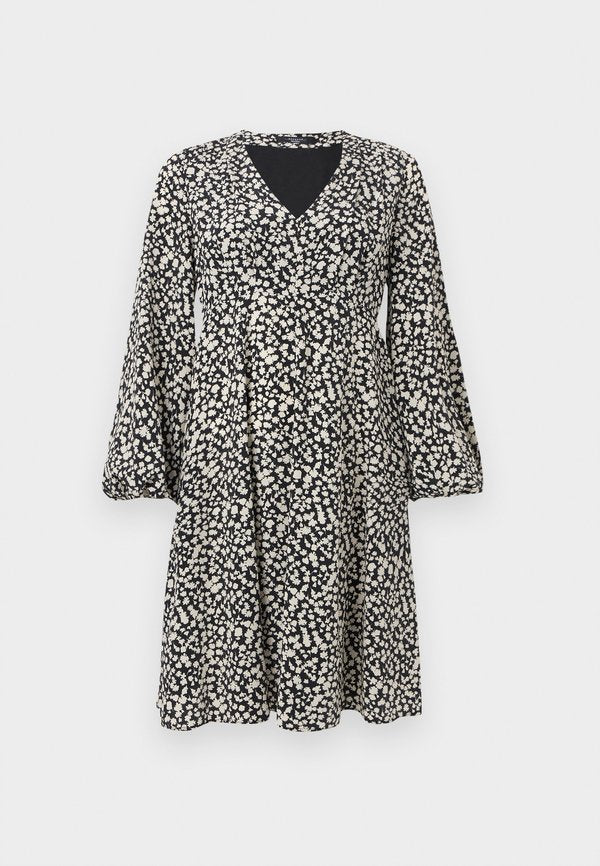 Weekend Max Mara WKDQUIZ