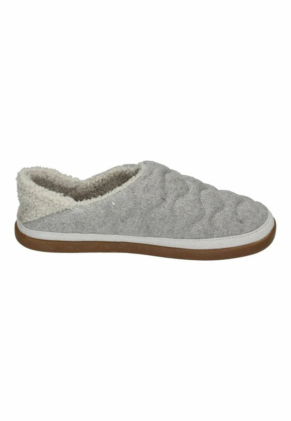 TOMS EZRA