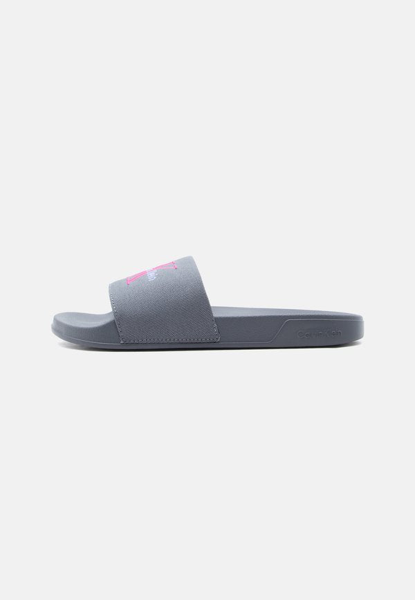Calvin Klein ESS SLIDE - Mules - turbulence/pink yarrow