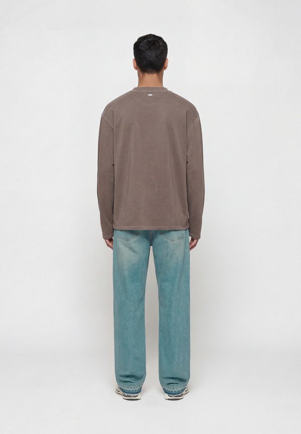 EIGHTYFIVE OPEN HEM