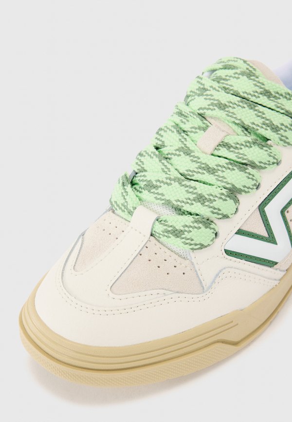 Vans UPLAND