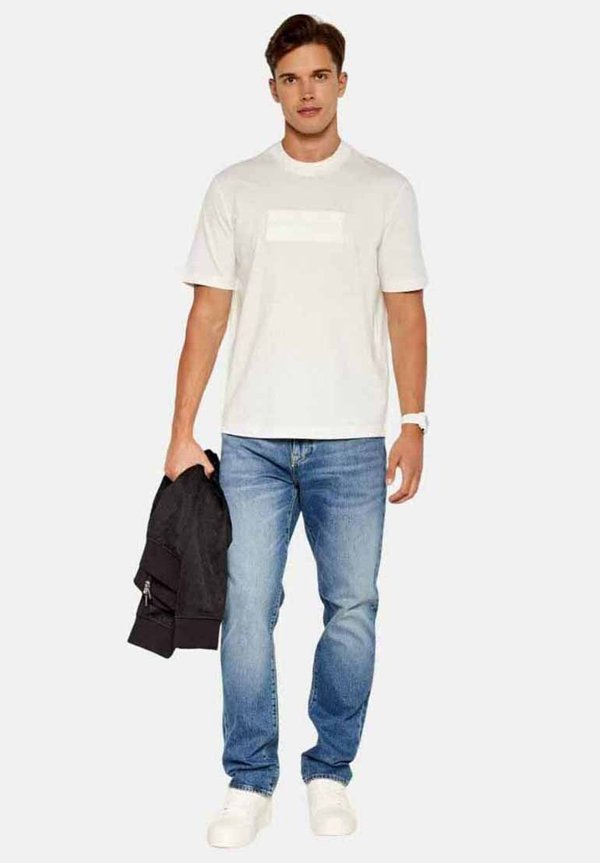 Armani Exchange