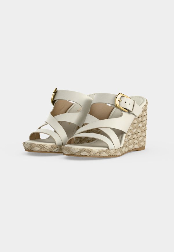 Stuart Weitzman SAI WEDGE