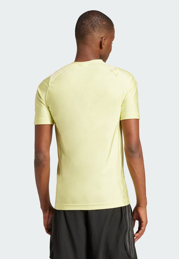 adidas Originals FASHION CUT LINE