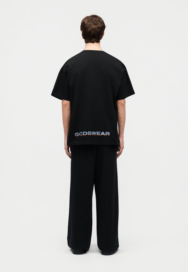 GCDS LABEL BULLETPROOF