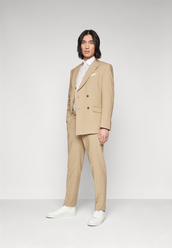 Isaac Dewhirst THE PREMIUM BLEND SUIT