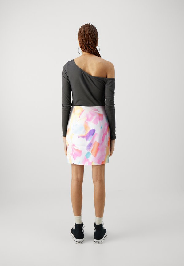 Pieces PCSUMMER SHORT SKIRT