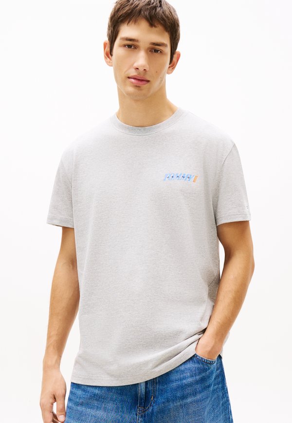 Tommy Jeans VINTAGE BACK LOGO JERSEY T-SHIRT