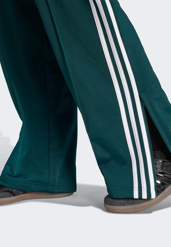 adidas Originals FIREBIRD LOOSE
