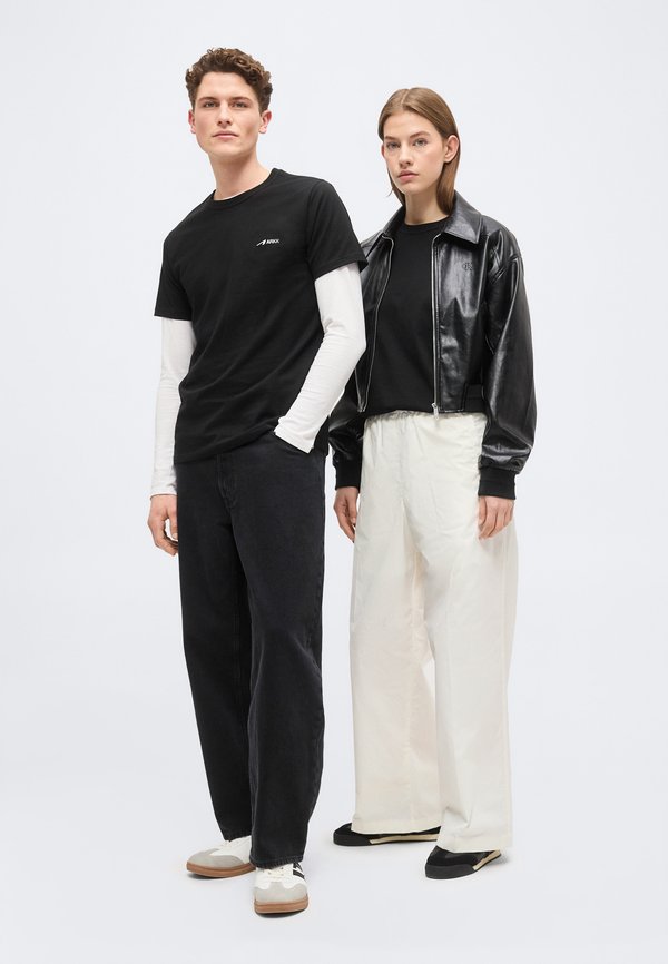 ARKK Copenhagen MINIMAL TEE UNISEX