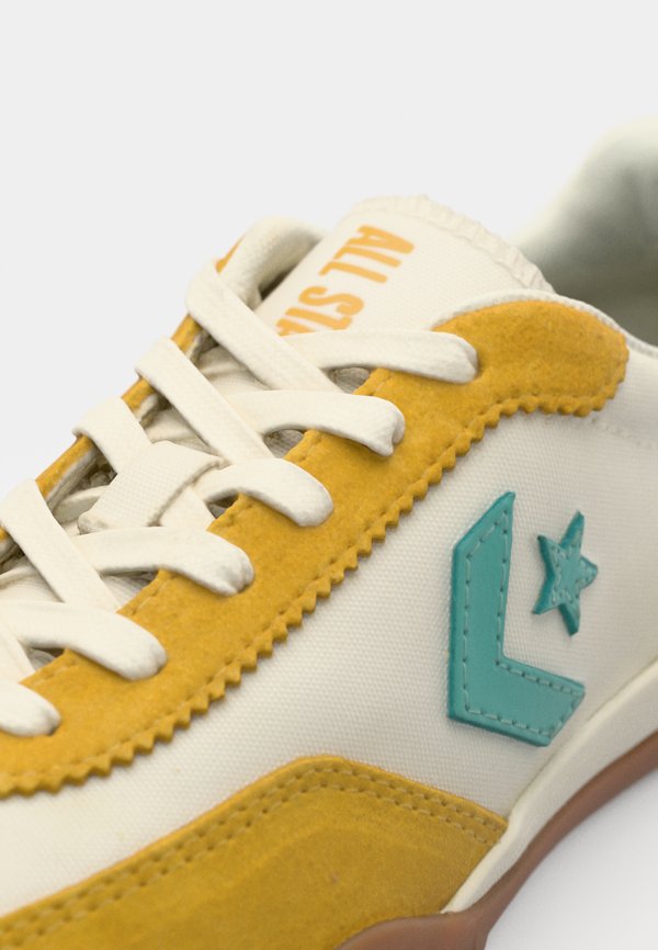 Converse RUN STAR TRAINER