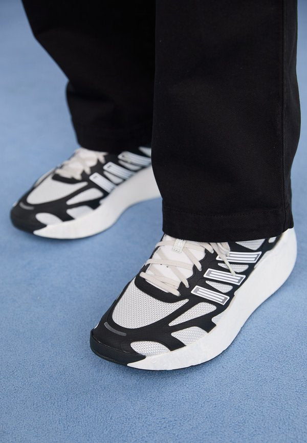 adidas Originals ADIZERO ARUKU UNISEX