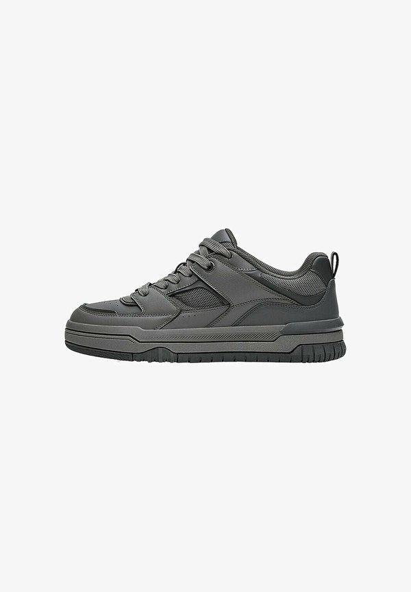Bershka CHUNKY SKATER - TRAINERS - Skate shoes - grey