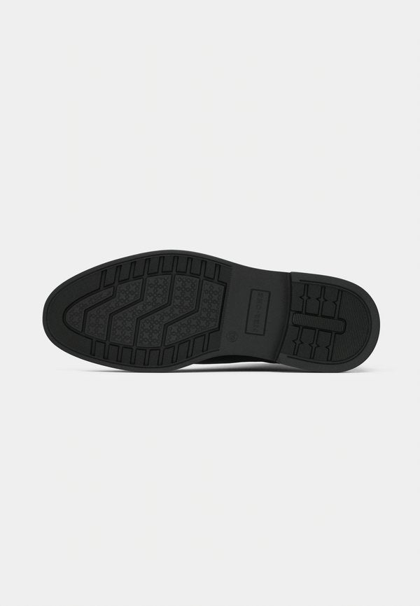 Pier One by Zalando