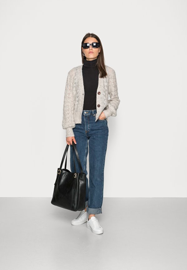 Freequent HILLA CUFF