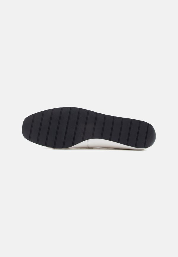 Steve Madden POINTE