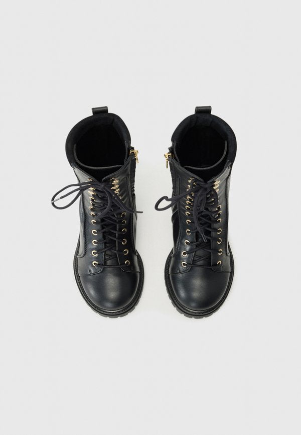Pollini