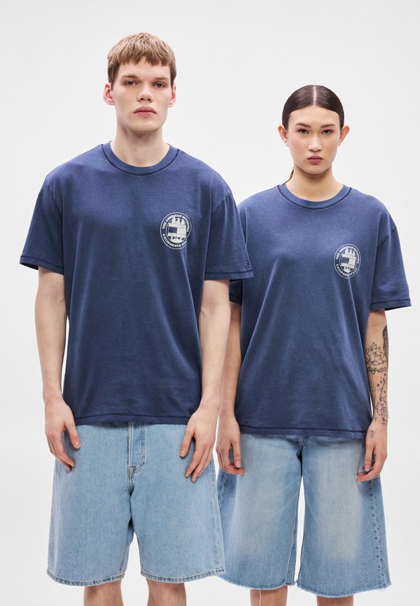 Tommy Jeans BACK SLOGAN TEXTURED RELAXED T-SHIRT