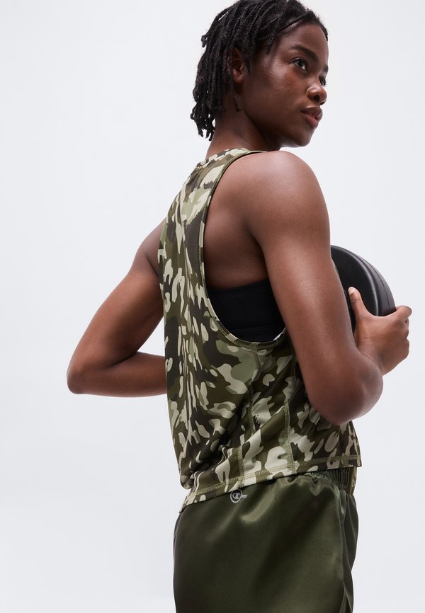 Champion TRAINING TANK COMBAT
