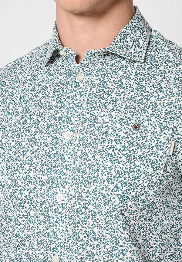 Petrol Industries SLIM FIT