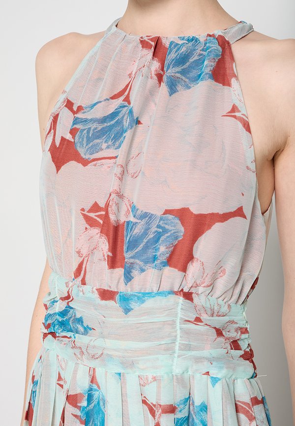 WE Fashion