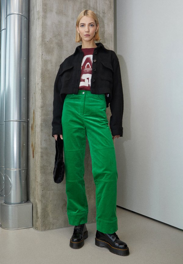 Pegador MILL CROPPED