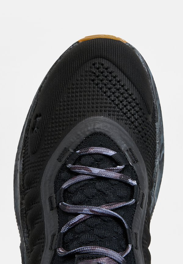Under Armour  PHANTOM 4