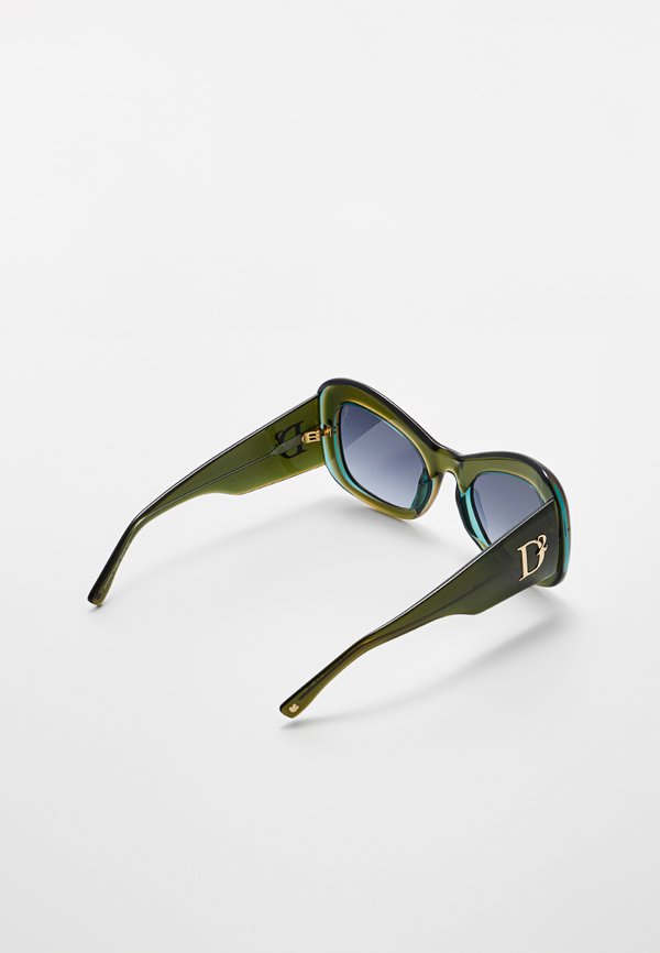 Dsquared2