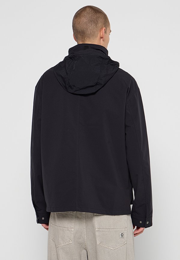 Lyle & Scott