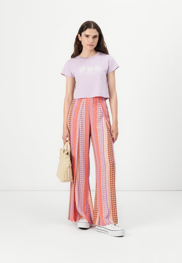 Billabong MILES AWAY CROP TEE