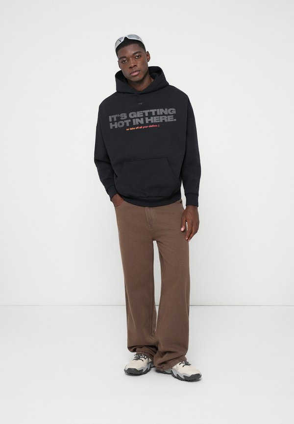 The Tracksuit Club HOODIE HOT IN HERE
