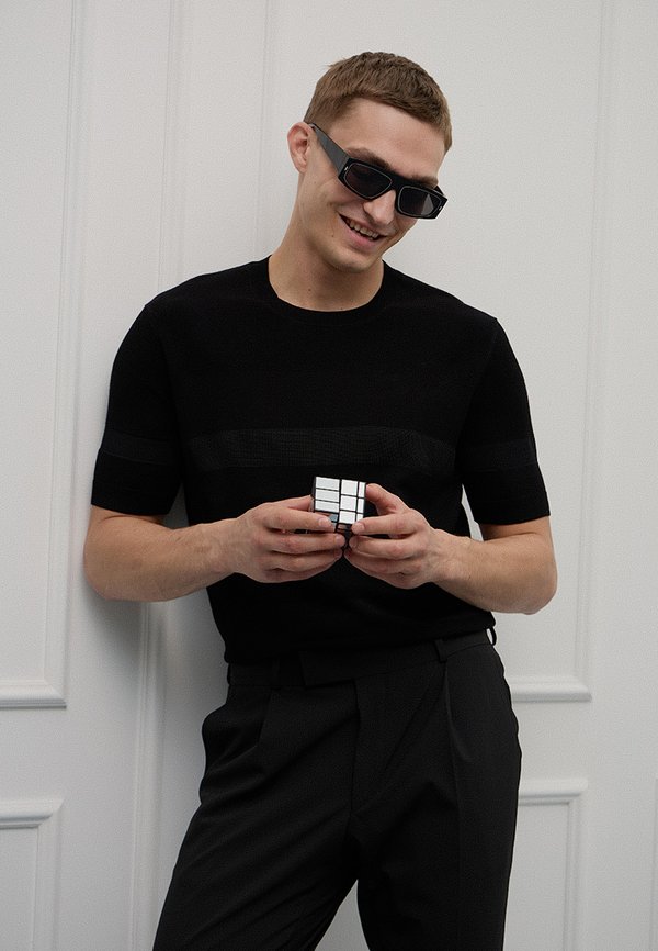 KARL LAGERFELD