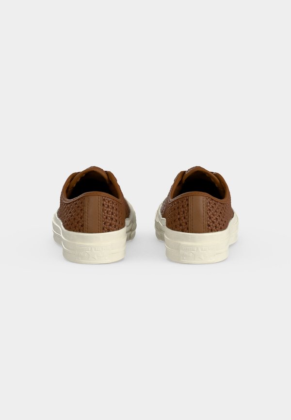 Converse CHUCK 70