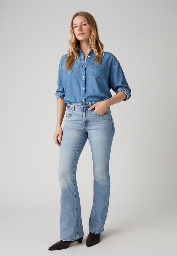Levi's® 726® HIGH RISE FLARE
