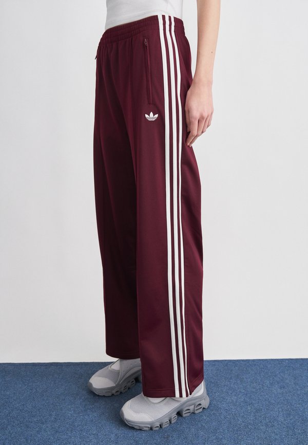 adidas Originals FIREBIRD LOOSE - Tracksuit bottoms - maroon/off-white