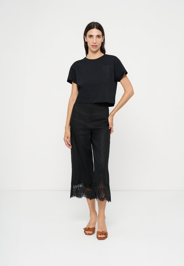 TWINSET