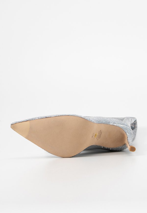 Stuart Weitzman ULTRASTURT 100