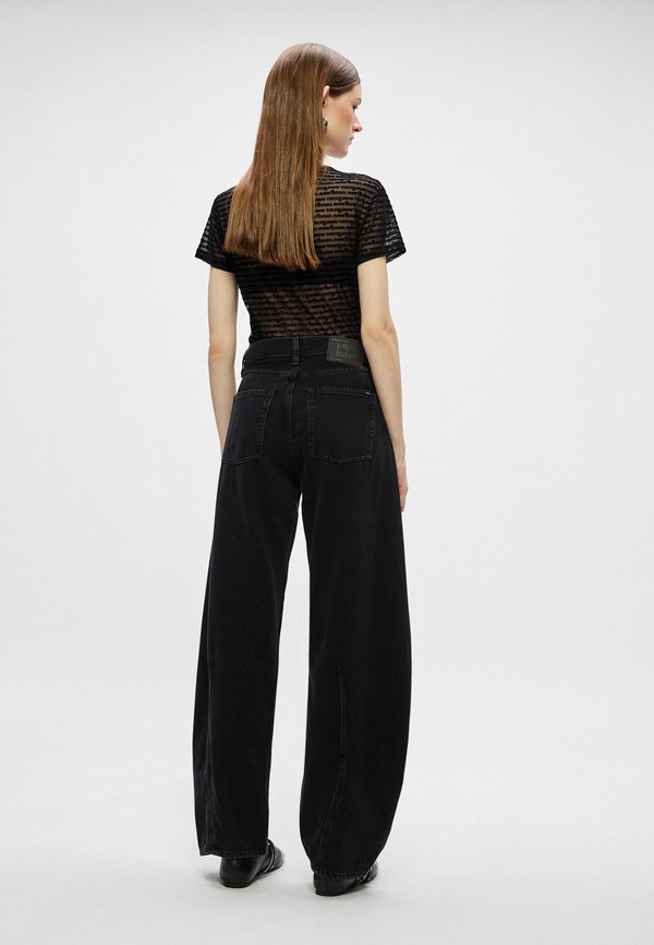 Tommy Jeans MID RISE BARREL LEG BLACK JEANS