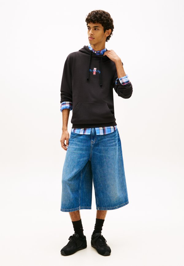 Tommy Jeans SIGNATURE BACK LOGO TERRY DRAWSTRING HOODY