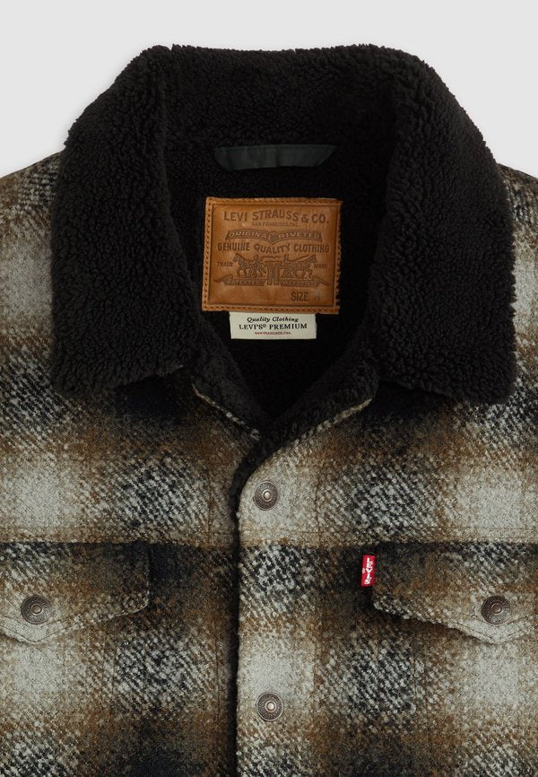 Levi's® RELAXED FIT