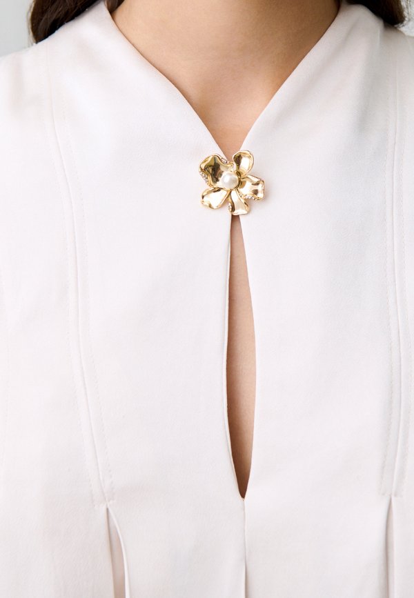 Claudie Pierlot