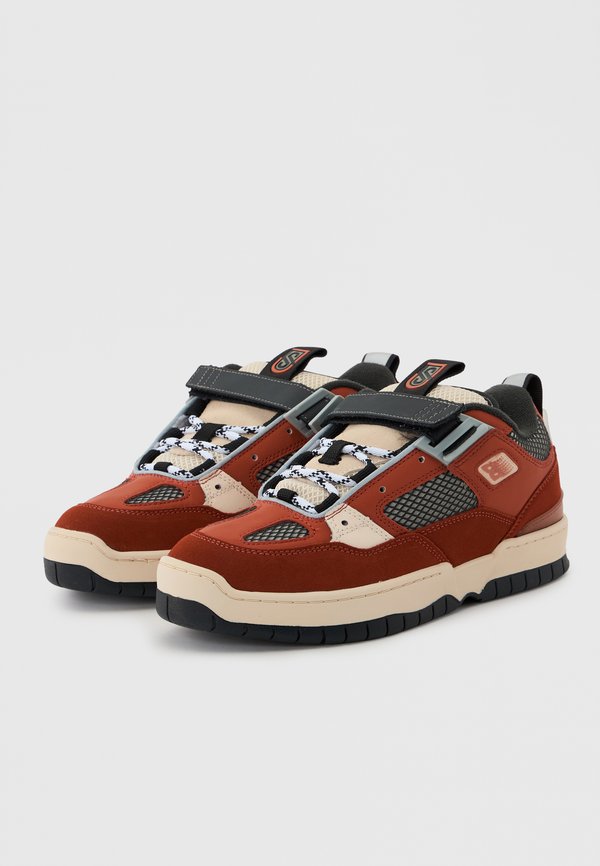 DC Shoes