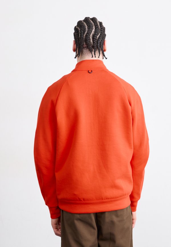 Nike Sportswear 24.7