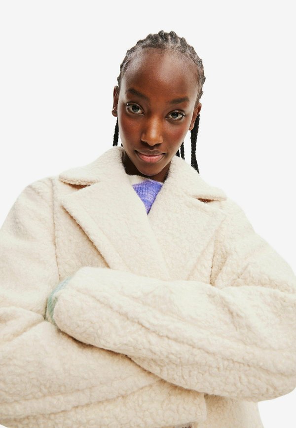 Desigual DOUBLE-BREASTED BOUCLÉ