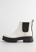 UGG ASHTON